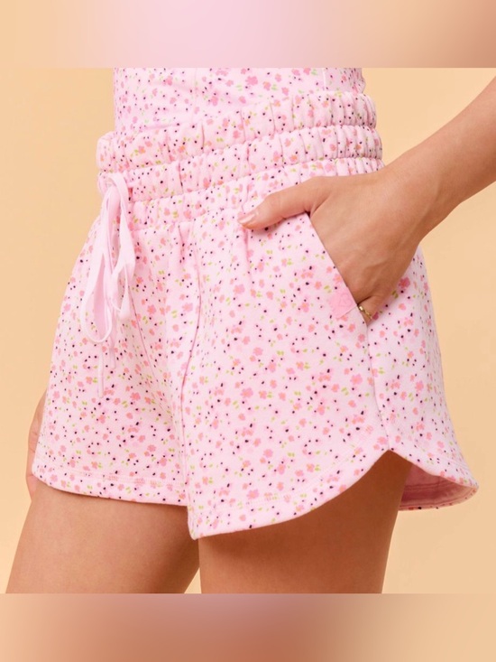Blogilates Pants - NWT Sz M Blogilates Women's Marshmallow Dolphin Shorts - Pink Floral Print HTF!